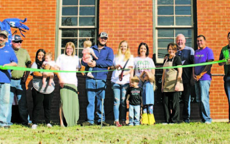 Ridge Nutrition celebrated their ribbon cutting ceremony under new ownership with the Breckenridge Chamber of Commerce last Tuesday, Dec. 6 at their new location 500 East Walker in Breckenridge. Photo/Stevie Watkins