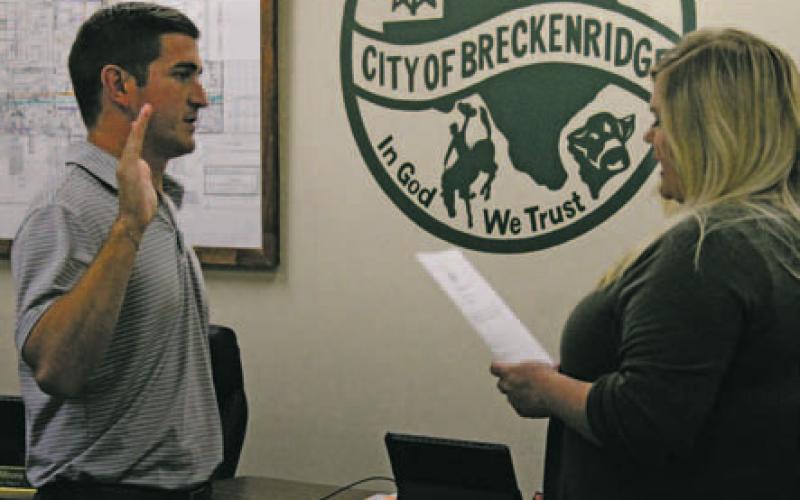 Blake Hamilton was sworn in as Breckenridge City Commissioner Place 1 during the regular meeting Tuesday, Oct. 11. Hamilton will fill the unexpired term of Gregory Akers, who resigned following a disagreement during an August meeting. Photo/Stevie Watkins