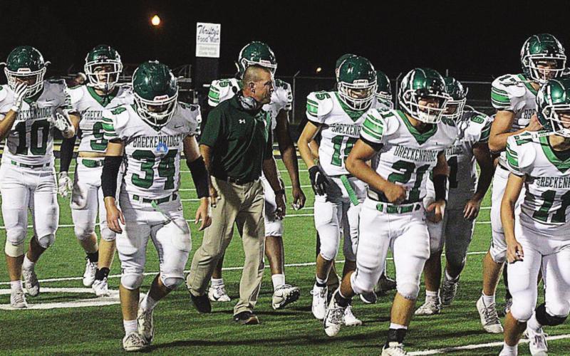 Buckaroos fight but fall to Bulldogs, 38-21