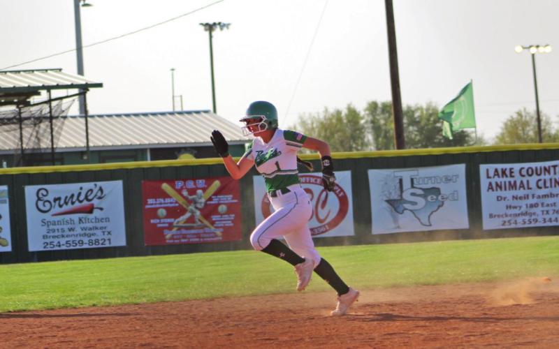 Lady Bucks fall to Holliday