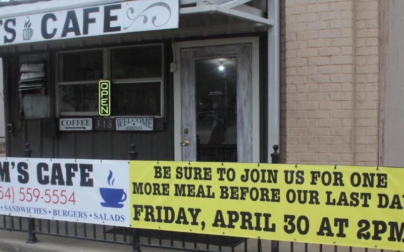 Breckenridge landmark to close doors