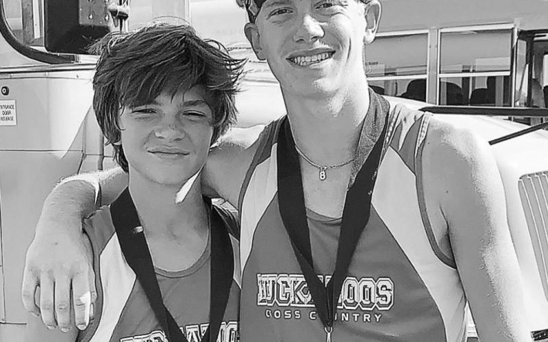Bucks finish strong in Lipan XC meet