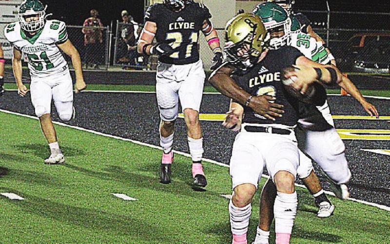 Buckaroos fight but fall to Bulldogs, 38-21