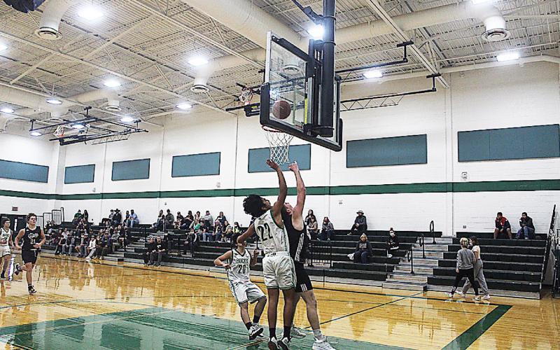 Bucks JVW cage Bulldogs in OT 32-29; JVG falls 23-38