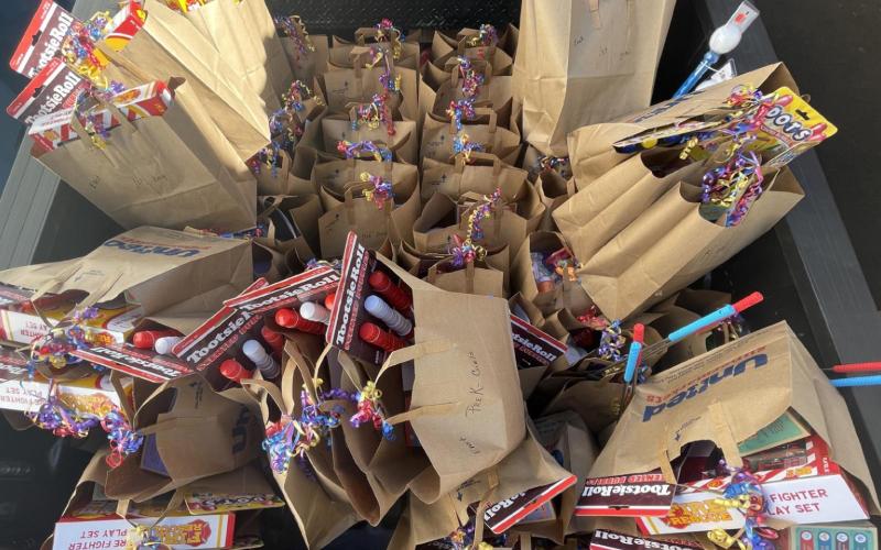 SC Secret Santa delivers gifts to BISD