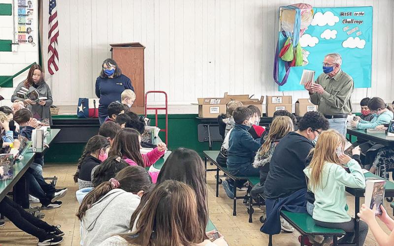 Rotary presents dictionaries to BISD students
