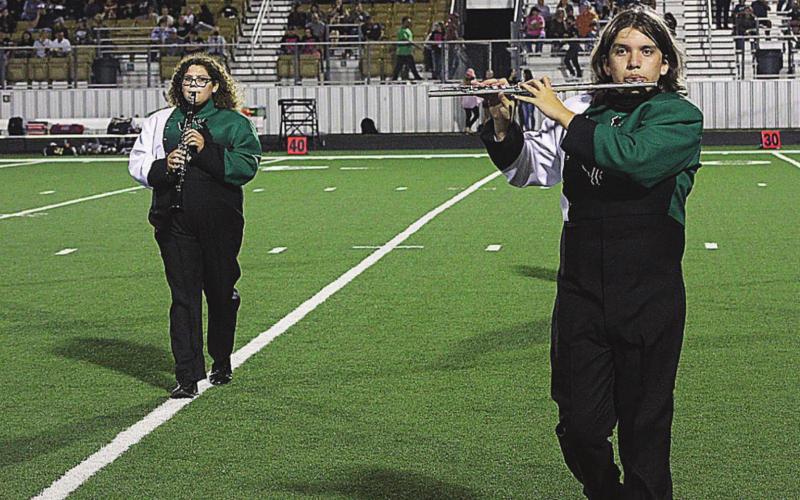 Buckaroos fight but fall to Bulldogs, 38-21