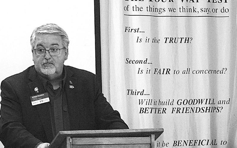 District Governor visits Rotary Club