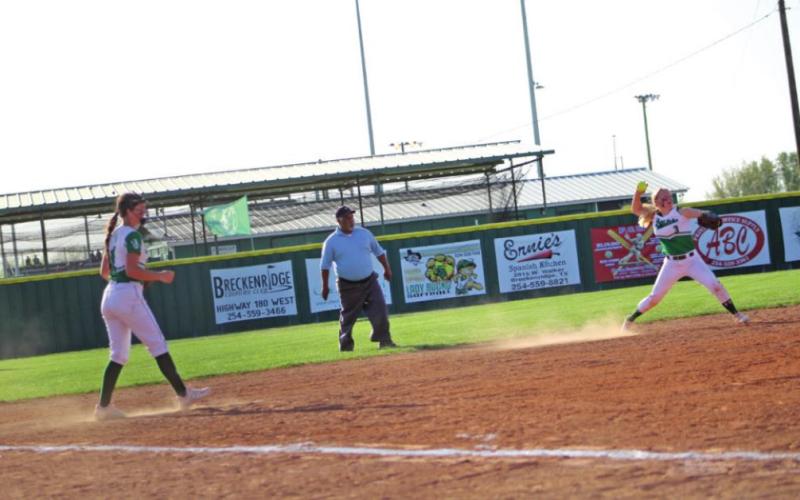 Lady Bucks fall to Holliday
