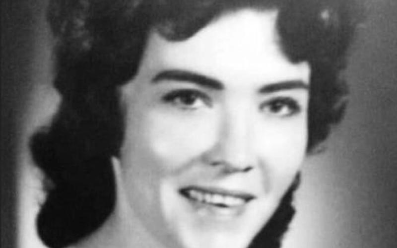 Edwina Carolyn Moore (Wendy)