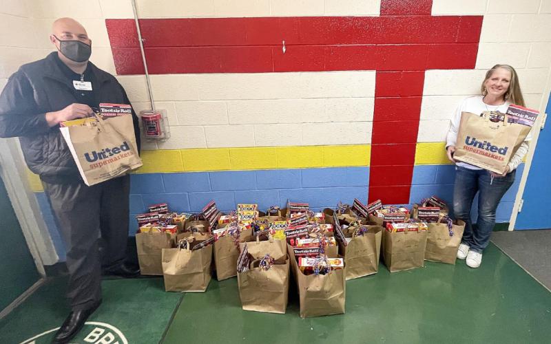 SC Secret Santa delivers gifts to BISD