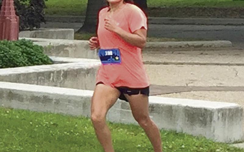 Barbara Medina jogs in preparation for the Chicago Marathon, a fundraiser for the American Diabetes Association.