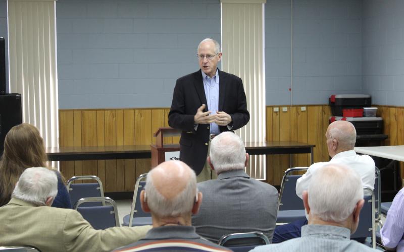 U.S. Rep Mike Conaway addresses the crowd and takes questions from locals in attendance. BA photo by James Norman