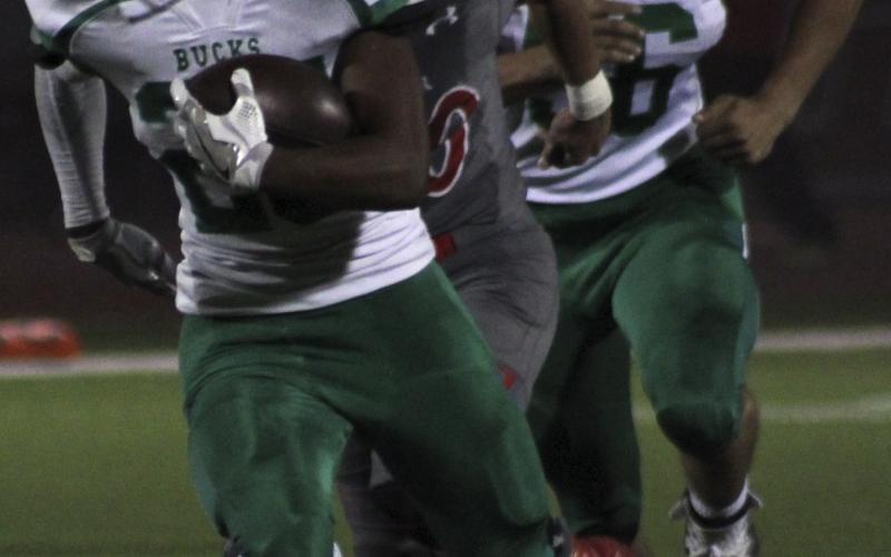 Breckenridge senior running back Zach Willis breaks loose for a 37-yard touchdown against Ponder Friday night.