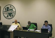 City discusses dog ownership