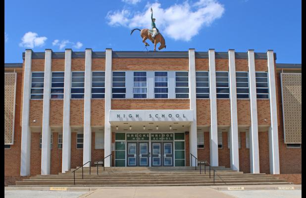 (Archive photo) The Breckenridge High School and South Elementary cafeterias will be open Monday through Thursday from June 1-18 providing free meals to children. 